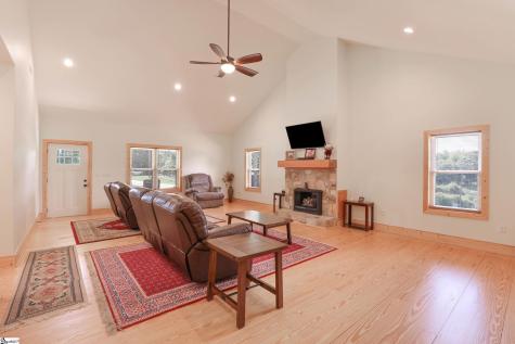 303 N Norris Drive Norris SC 29667
