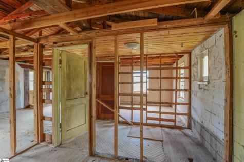 303 N Norris Drive Norris SC 29667