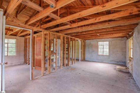 303 N Norris Drive Norris SC 29667