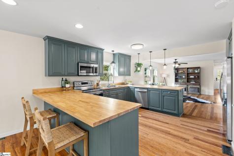 112 Hilltop Drive Travelers Rest SC 29690