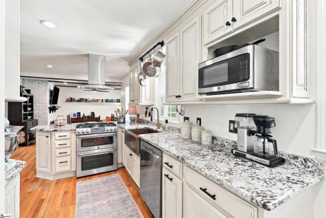 24 Spring Forest Road Greenville SC 29615