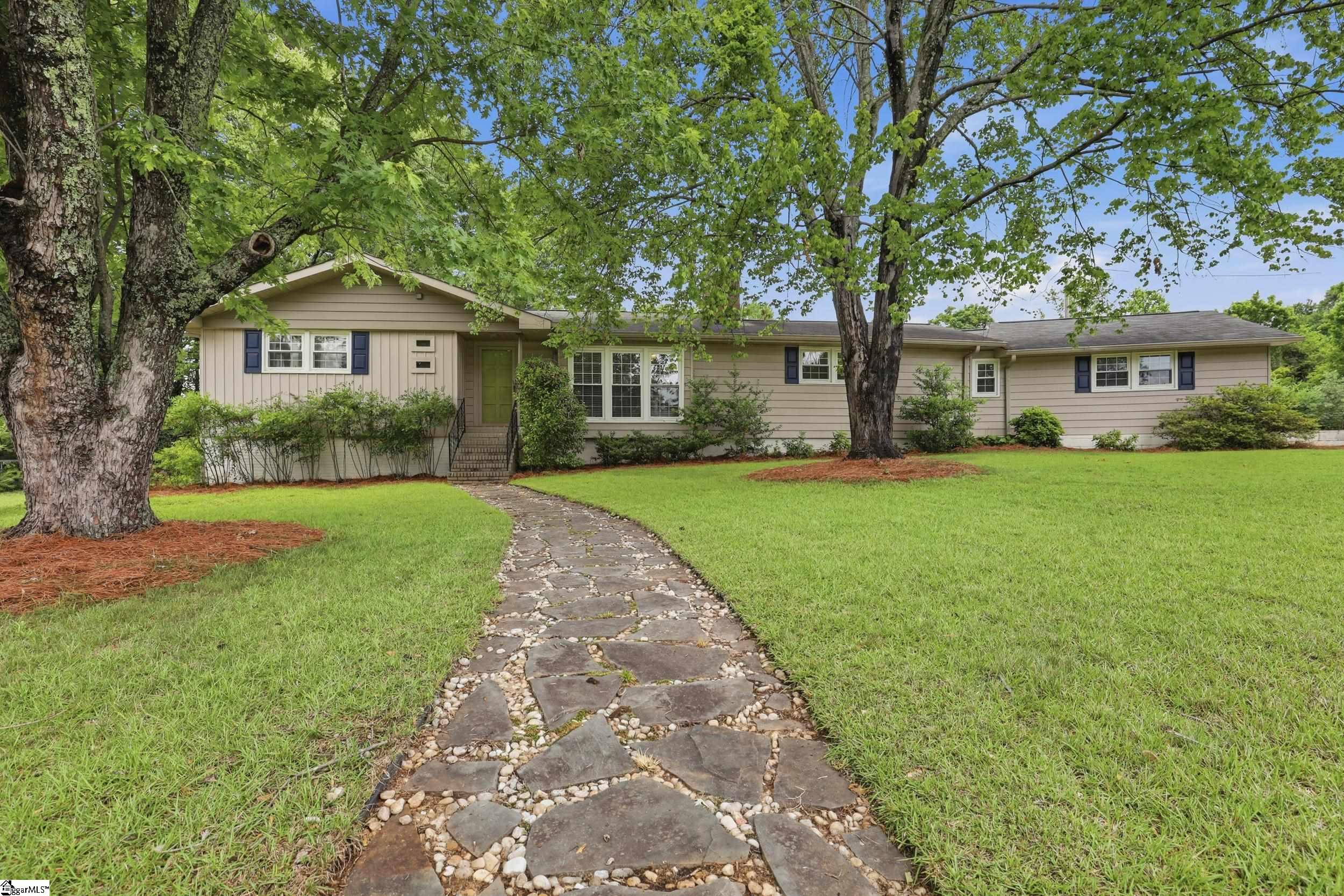17 Inglewood Drive Greenville SC 29609