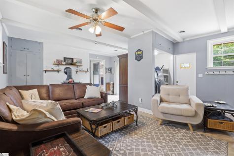 17 Inglewood Drive Greenville SC 29609
