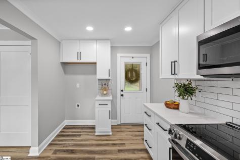 22 Gurley Avenue Greenville SC 29605