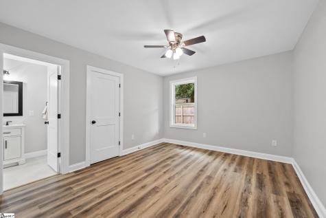 22 Gurley Avenue Greenville SC 29605