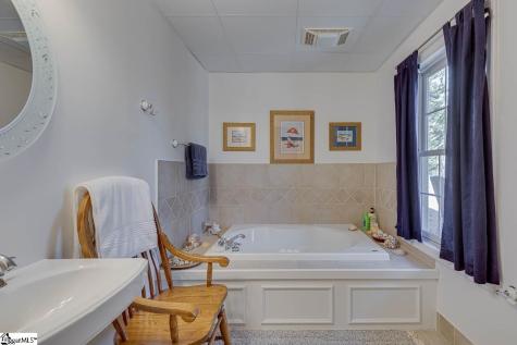 148 Browning Heights Way Central SC 29630