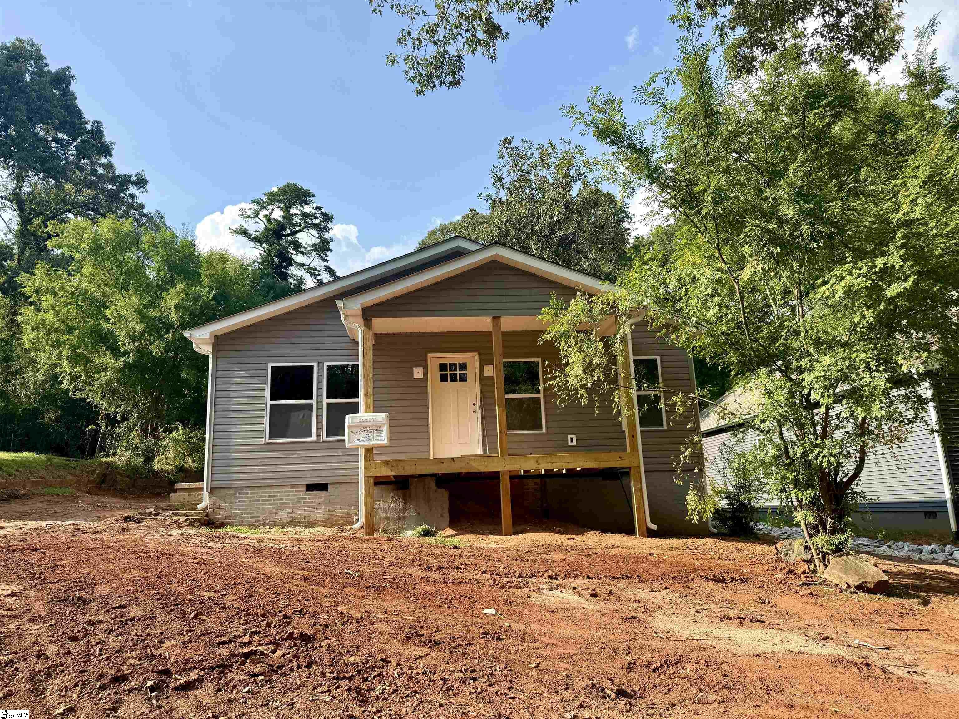 26 Pacific Avenue Greenville SC 29605