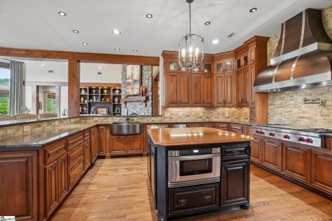 817 Mountain Summit Road Travelers Rest SC 29690