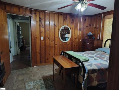 18304 25 Highway Ware Shoals SC 29692