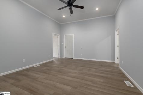 400 N Bell Street Extension Clinton SC 29325