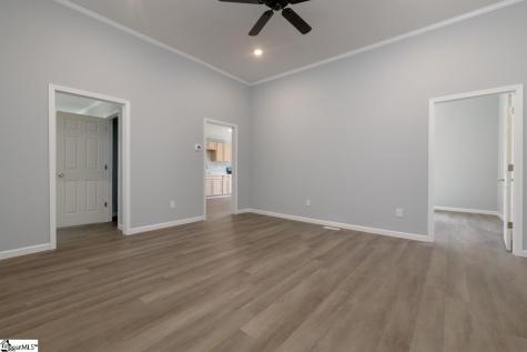 400 N Bell Street Extension Clinton SC 29325