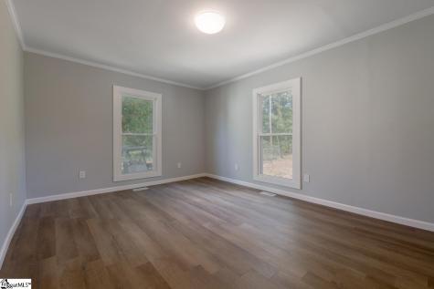 400 N Bell Street Extension Clinton SC 29325