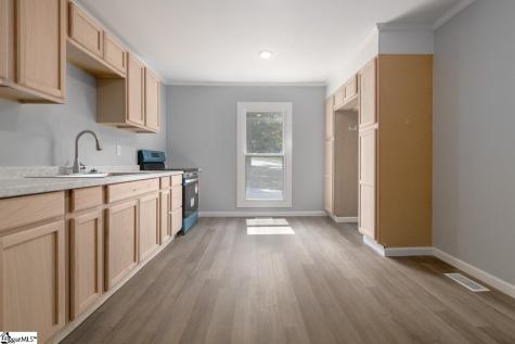 400 N Bell Street Extension Clinton SC 29325