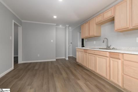 400 N Bell Street Extension Clinton SC 29325