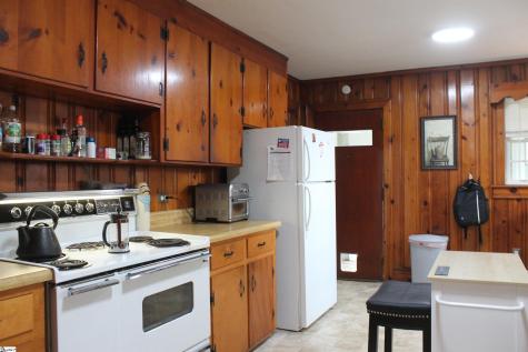 109 S Greenwood Avenue Ware Shoals SC 29692