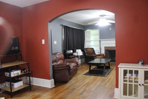 109 S Greenwood Avenue Ware Shoals SC 29692