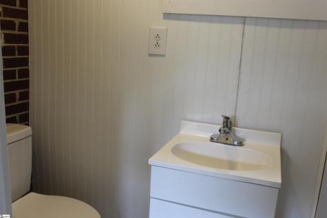 109 S Greenwood Avenue Ware Shoals SC 29692