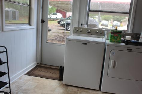 109 S Greenwood Avenue Ware Shoals SC 29692