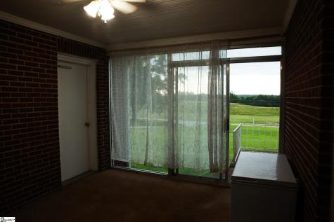 109 S Greenwood Avenue Ware Shoals SC 29692
