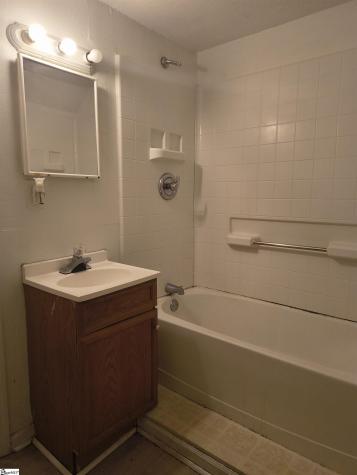 23 6th Avenue Greenville SC 29609