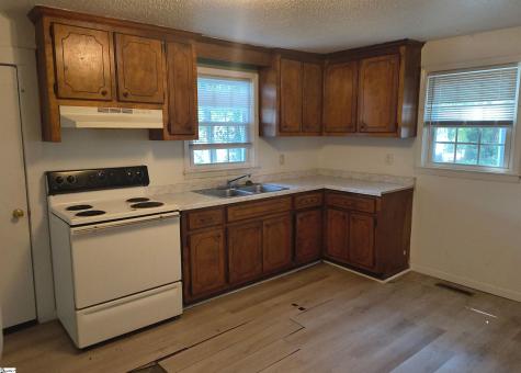 23 6th Avenue Greenville SC 29609