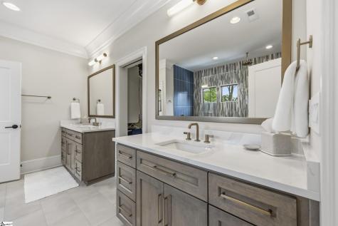 6222 Louis Patrick Lane Charlotte NC 28211