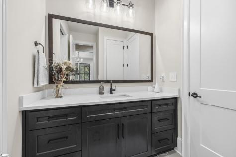 6222 Louis Patrick Lane Charlotte NC 28211