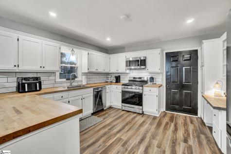 66 Cain Road Laurens SC 29360