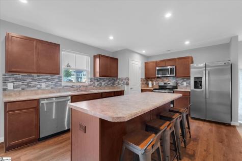 819 Throckmorton Court Greenville SC 29605