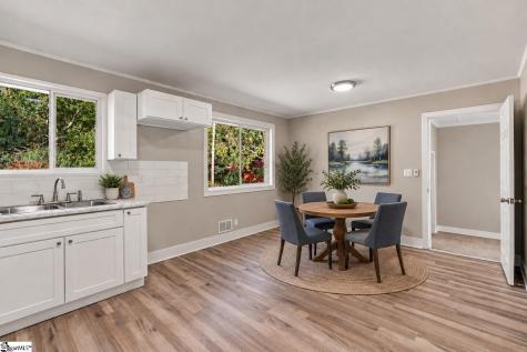 15 Knox Street Greenville SC 29605
