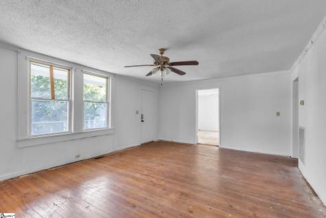 27 11th Street Greenville SC 29611