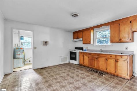 27 11th Street Greenville SC 29611