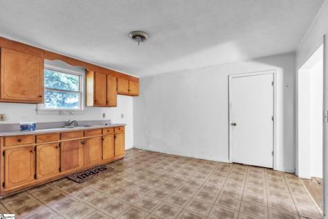 27 11th Street Greenville SC 29611