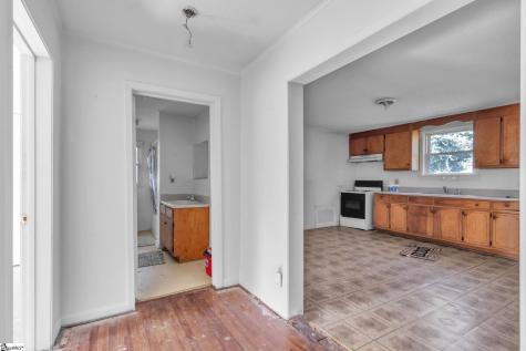 27 11th Street Greenville SC 29611