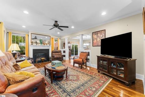 147 W Mountainview Avenue Greenville SC 29609
