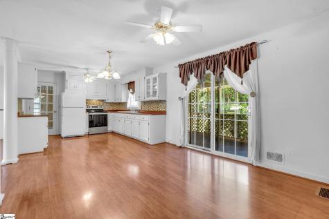 204 Parkdale Drive Greenville SC 29611