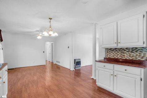 204 Parkdale Drive Greenville SC 29611