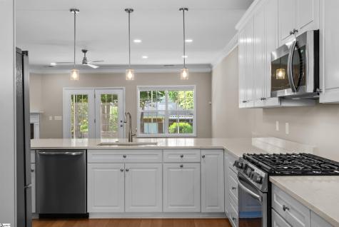 703 Nottingham Court Seneca SC 29672