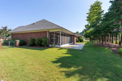 703 Nottingham Court Seneca SC 29672