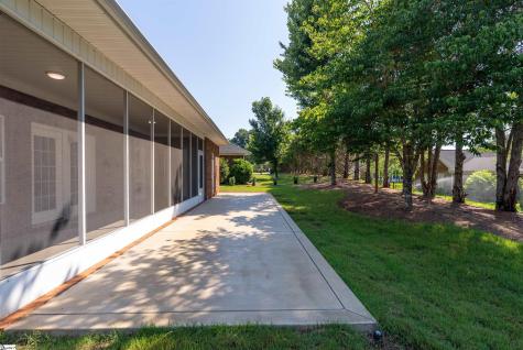 703 Nottingham Court Seneca SC 29672