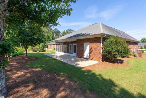 703 Nottingham Court Seneca SC 29672