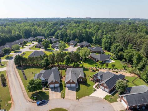 703 Nottingham Court Seneca SC 29672