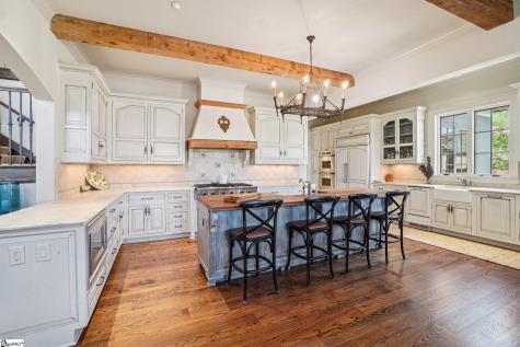 304 Club Cove Way Sunset SC 29685