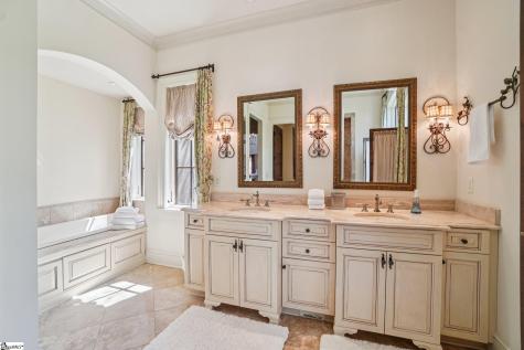 304 Club Cove Way Sunset SC 29685