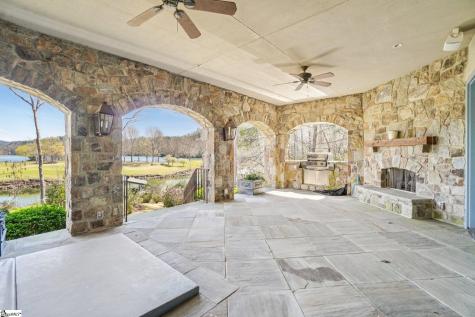 304 Club Cove Way Sunset SC 29685