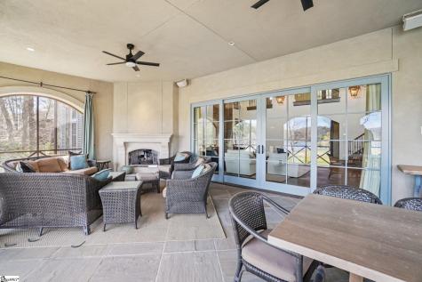 304 Club Cove Way Sunset SC 29685