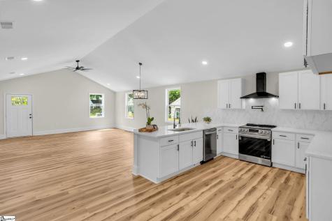 17 Sitka Avenue Greenville SC 29607