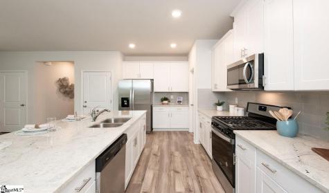 989 Penfold Pointe Wellford SC 29385