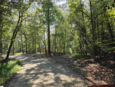 104 Lands End Drive Iva SC 29655
