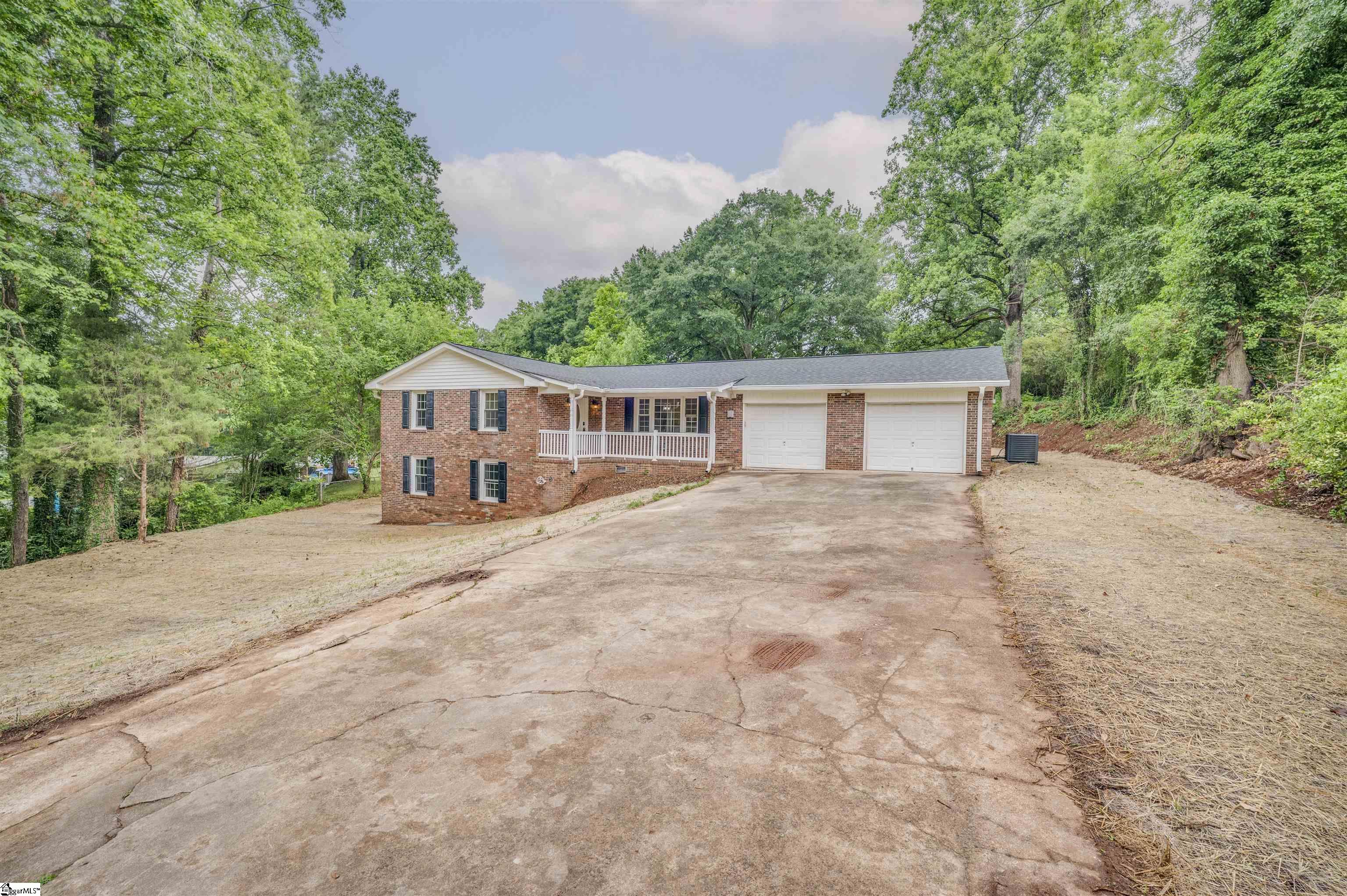 210 Knollview Drive Greenville SC 29611